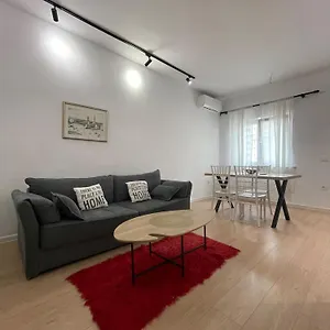 Kadare City-center With Balcony Apartment